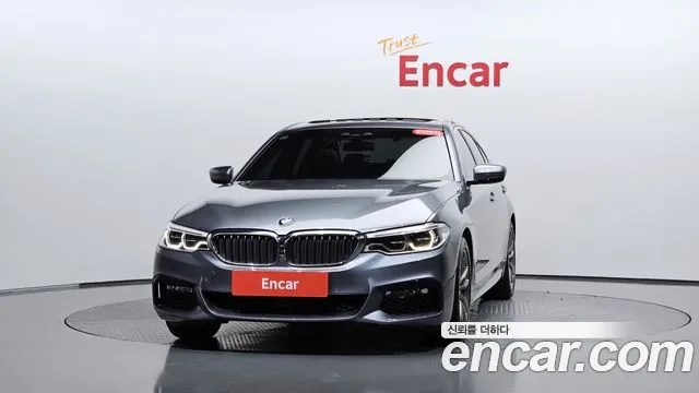 BMW 5-Series 2018 thumb 2