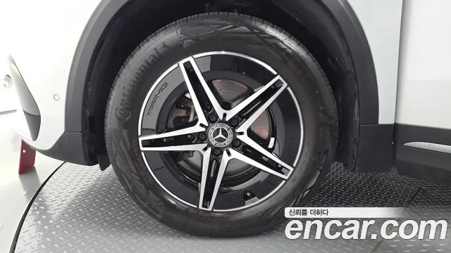 Mercedes-Benz EQA 2022 thumb 4