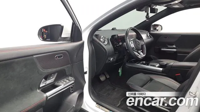 Mercedes-Benz EQA 2022 thumb 9