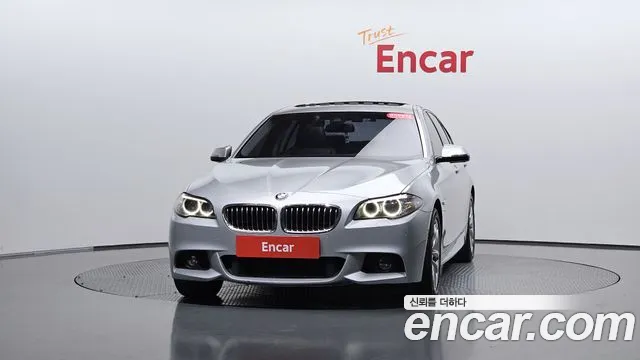 BMW 5-Series 2016 thumb 2