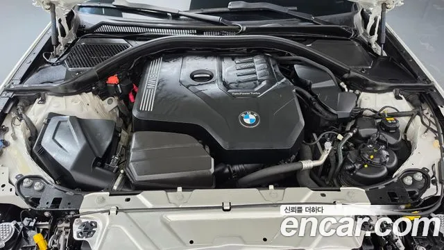 BMW 3-Series 2022 thumb 6