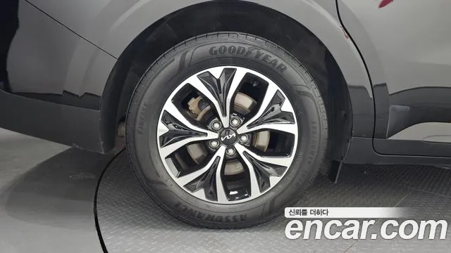 Kia Carnival 2022 thumb 5