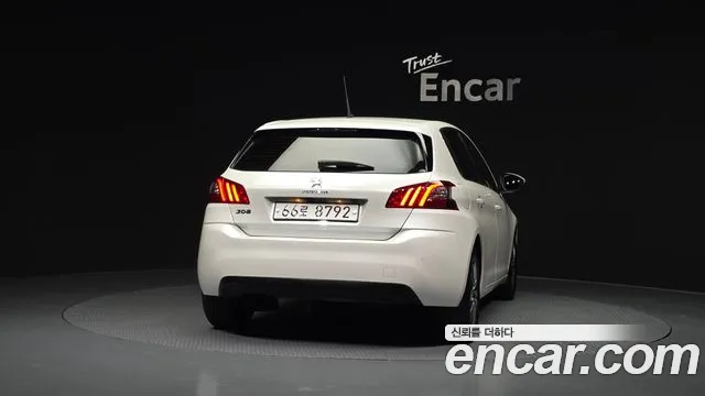 Peugeot 308 2019 thumb 4