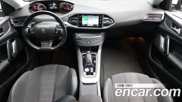 Peugeot 308 2019 thumb 7