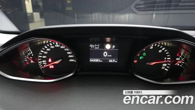 Peugeot 308 2019 thumb 8