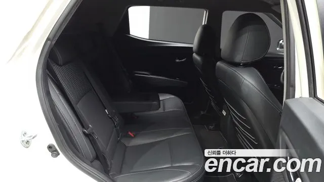 KG_Mobility_Ssangyong TIBOLI 2018 thumb 12