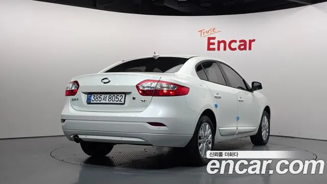 Renault-KoreaSamsung Fluence 2013 thumb 2