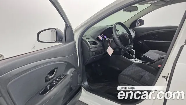 Renault-KoreaSamsung Fluence 2013 thumb 10