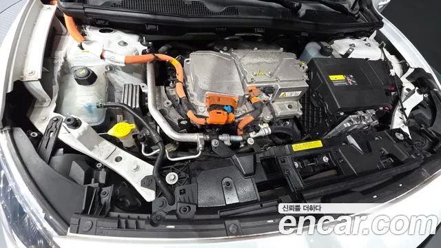 Renault-KoreaSamsung Fluence 2017 thumb 5