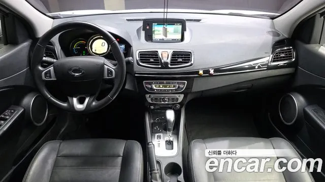 Renault-KoreaSamsung Fluence 2017 thumb 6