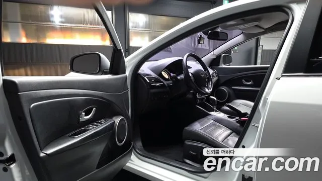 Renault-KoreaSamsung Fluence 2017 thumb 9