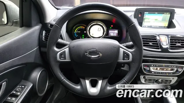 Renault-KoreaSamsung Fluence 2017 thumb 12