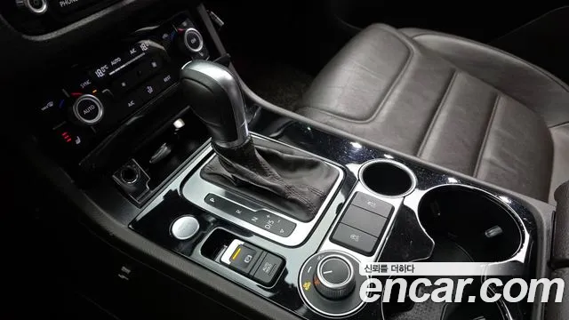 Volkswagen Touareg 2016 thumb 9