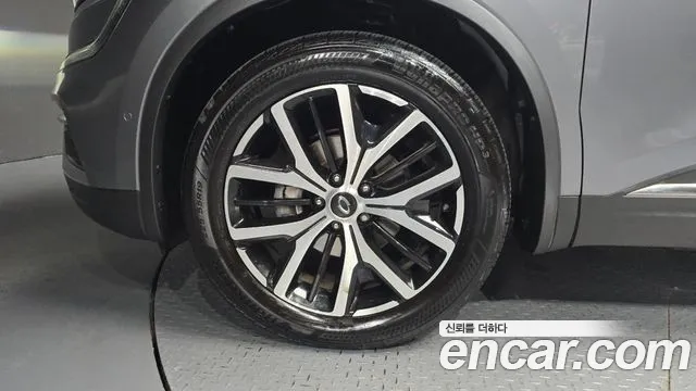 Renault-KoreaSamsung Koleos 2019 thumb 4