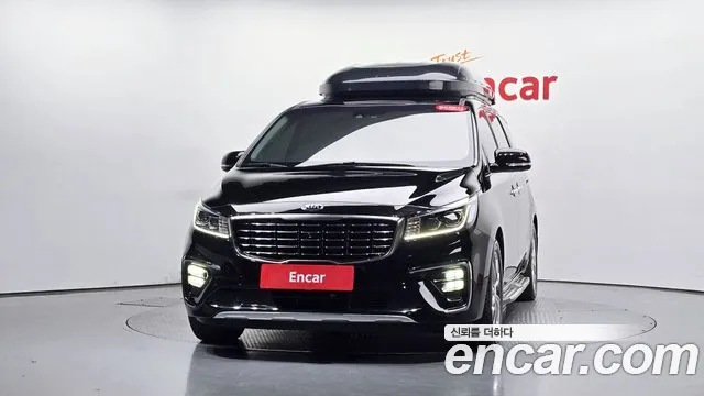 Kia Carnival 2018 thumb 2