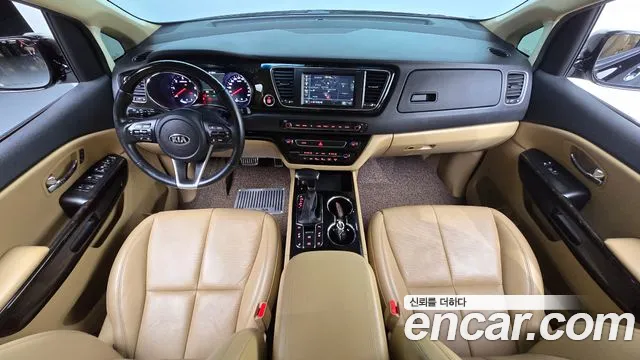 Kia Carnival 2018 thumb 6
