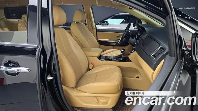 Kia Carnival 2018 thumb 9