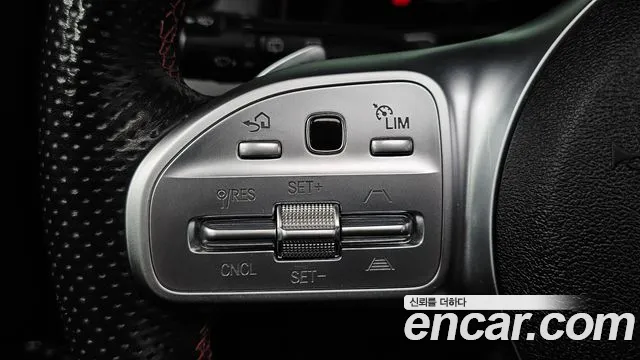 Mercedes-Benz GLB 2021 thumb 12