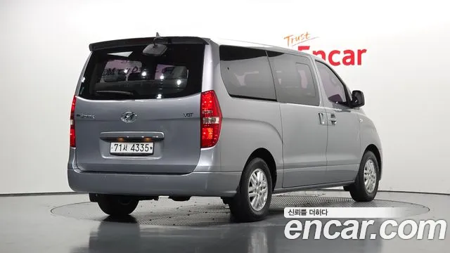 Hyundai Starex 2018 thumb 2