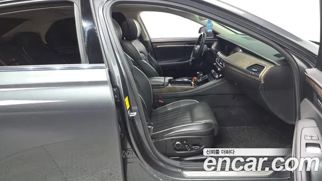 Genesis G90 2019 thumb 10