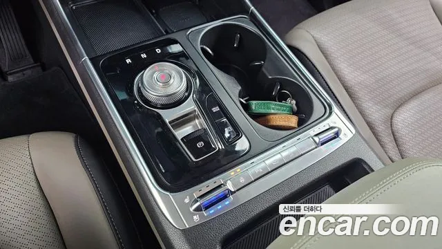 Kia Carnival 2024 thumb 9