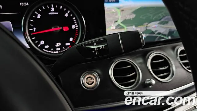 Mercedes-Benz E-Класс 2018 thumb 9