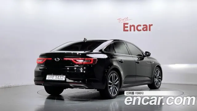 Renault-KoreaSamsung Megane 2016 thumb 2