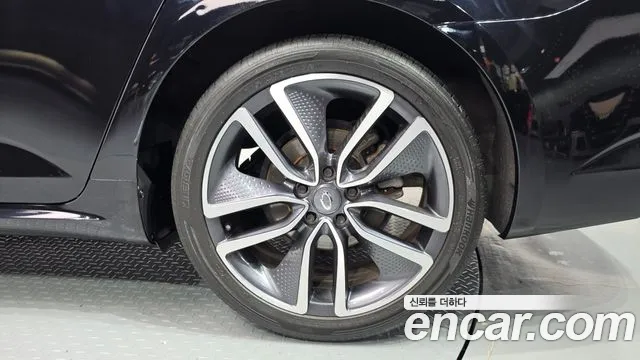 Renault-KoreaSamsung Megane 2016 thumb 5