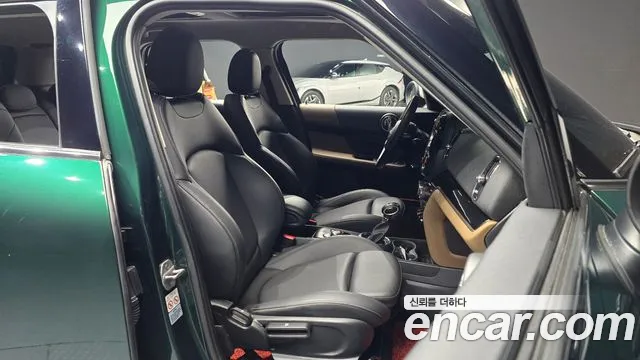 MINI Countryman 2019 thumb 9