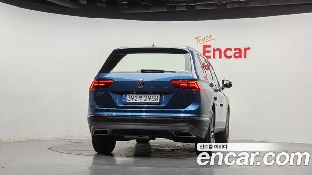 Volkswagen Tiguan 2020 thumb 4
