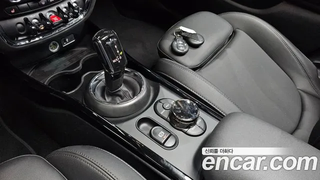 MINI Clubman 2021 thumb 9