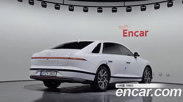 Hyundai Grandeur 2023 thumb 2