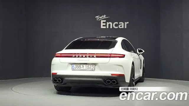 Porsche Panamera 2024 thumb 4