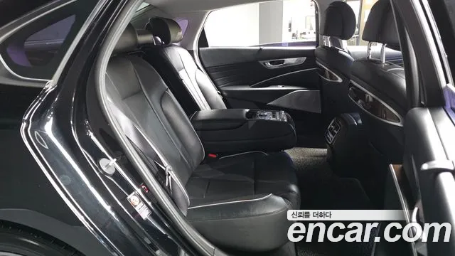 Kia K9 2018 thumb 11