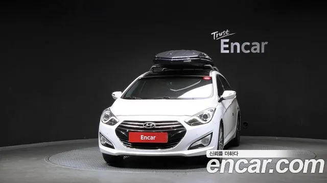 Hyundai i40 2013 thumb 3