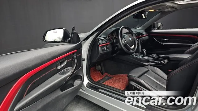 BMW 4-Series 2015 thumb 10
