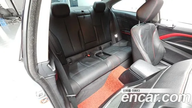 BMW 4-Series 2015 thumb 11