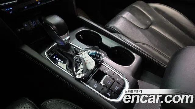 Hyundai Santa Fe 2018 thumb 9