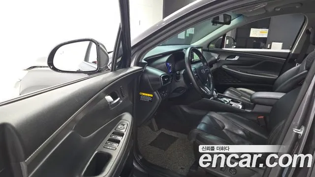 Hyundai Santa Fe 2018 thumb 10