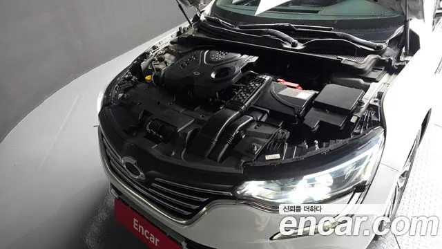 Renault-KoreaSamsung Megane 2016 thumb 6