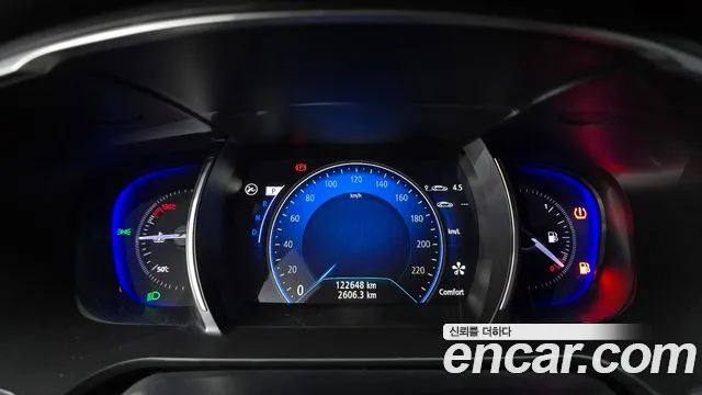 Renault-KoreaSamsung Megane 2016 thumb 8