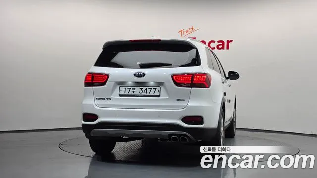 Kia Sorento 2018 thumb 4