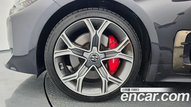 Kia Stinger 2019 thumb 5