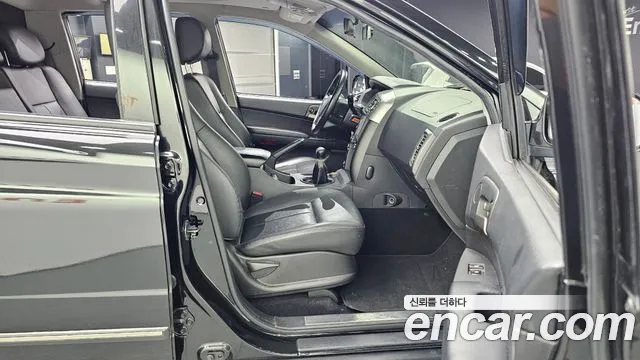 KG_Mobility_Ssangyong KORANDO 2016 thumb 11