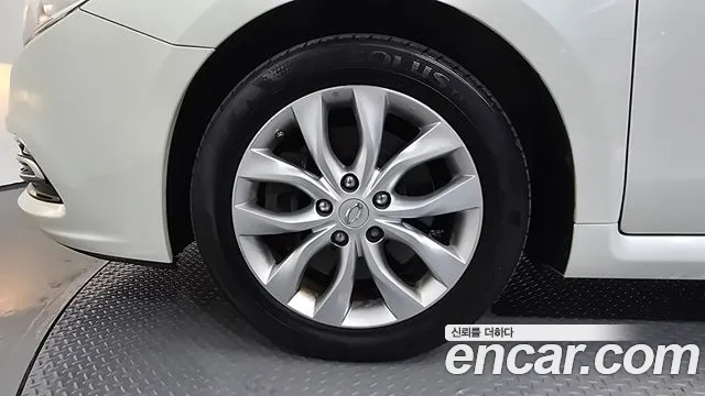 Renault-KoreaSamsung Latitude 2015 thumb 5