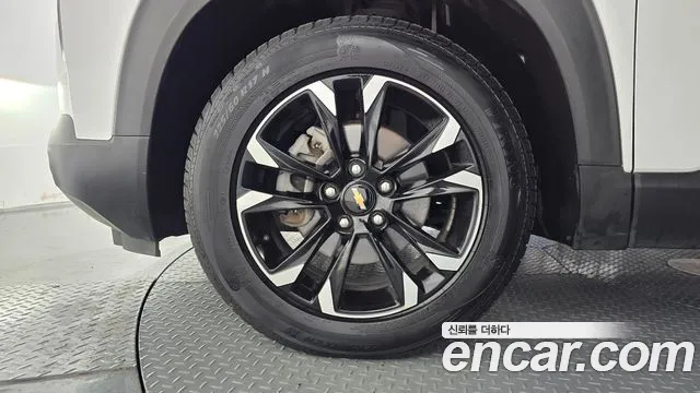 ChevroletGMDaewoo TrailBlazer 2020 thumb 5