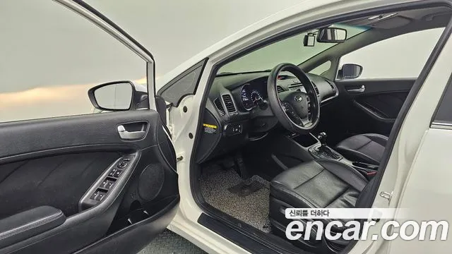 Kia K3 2015 thumb 10