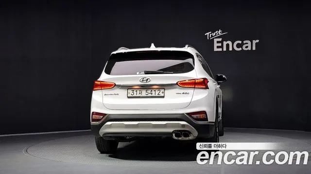 Hyundai Santa Fe 2019 thumb 4