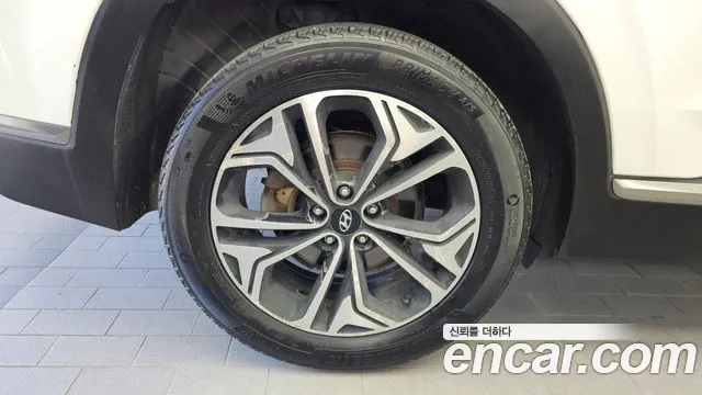 Hyundai Santa Fe 2019 thumb 5