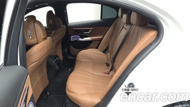 Mercedes-Benz E-Класс 2025 thumb 10